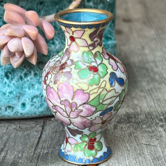 Vintage Cloisonné Floral Mini Bud Vase – 3” Tall - Picture 4 of 6